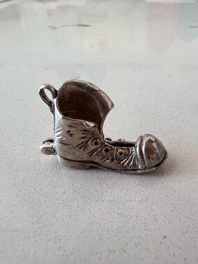 Vintage Sterling Silver Old Boot Charm Opens To Lump Of Cheese